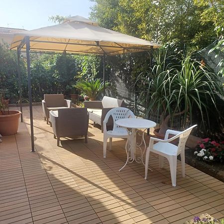 Casa Vacanza Porto Frailis Gia Porto Frailis B&B Арбатакс Экстерьер фото