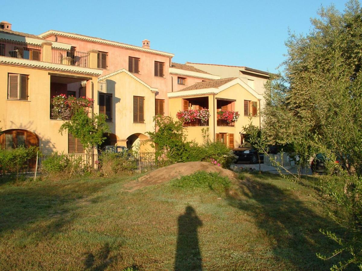 Casa Vacanza Porto Frailis Gia Porto Frailis B&B Арбатакс Экстерьер фото